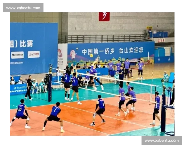 激烈角逐中的排球赛场瞬间与运动员拼搏精神展示